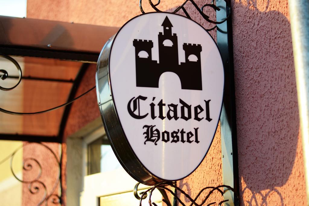 Citadel Hostel Alba Iulia Exteriör bild